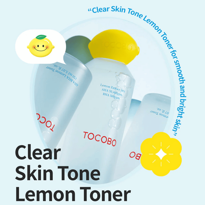 Flera flaskor av TOCOBO Clear Skin Tone Lemon Toner med gult citronsformat lock, bubblor inuti vätskan och text som framhäver ingredienserna AHA och BHA mot en ljusblå bakgrund.
