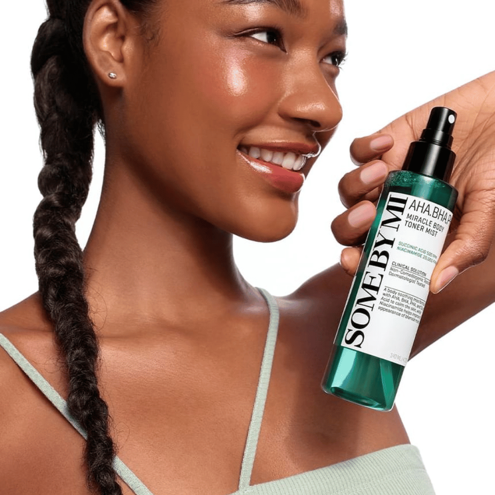 Some By Mi AHA BHA PHA Miracle Body Toner Mist περιποίηση δέρματος – σπρέι σώματος που βοηθά στη φροντίδα του δέρματος, στη μείωση των ακαθαρσιών και στην παροχή μιας φρέσκιας αίσθησης.