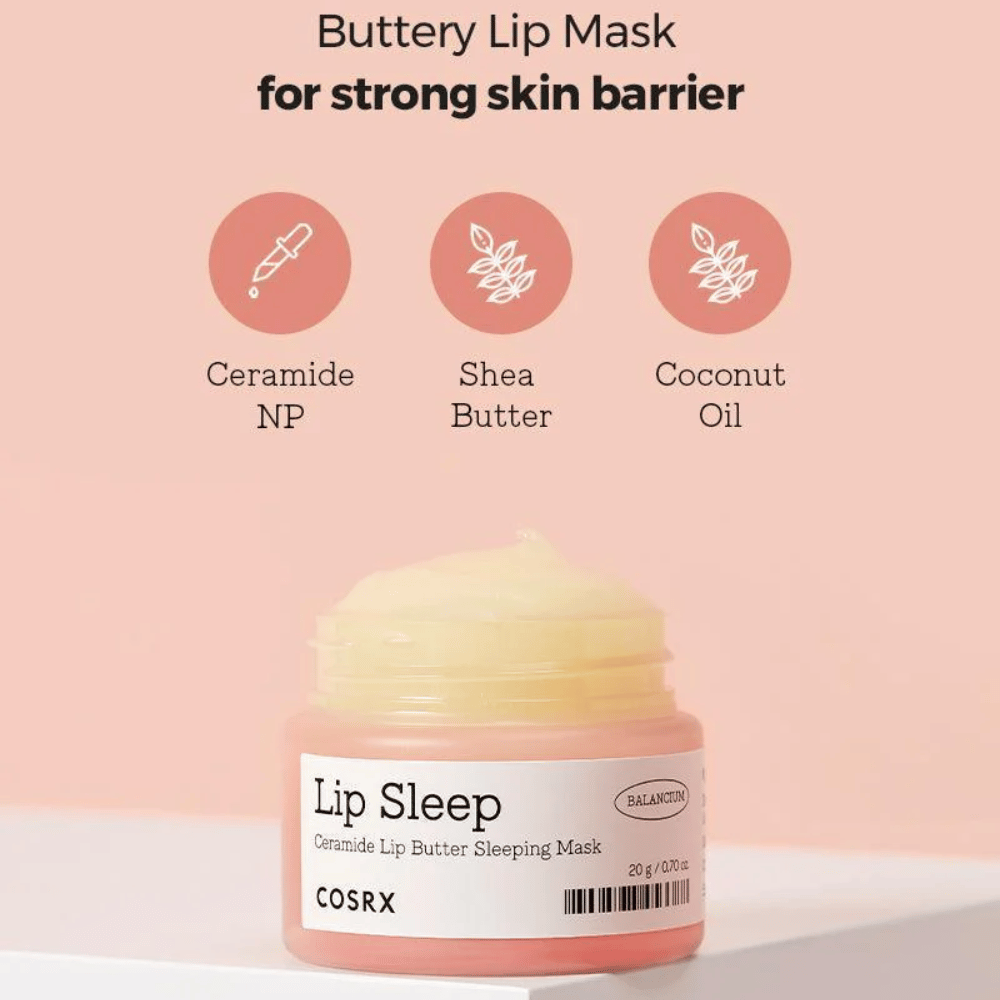 COSRX Lip Sleep με κείμενο για τα συστατικά: ceramide NP, βούτυρο καριτέ και λάδι καρύδας – μια βουτυρώδης μάσκα νυκτός που ενισχύει το προστατευτικό φράγμα των χειλιών.