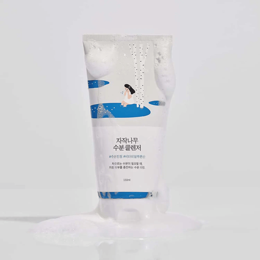 ROUND LAB Birch Juice Moisturizing Cleanser 150 ml σε σωληνάριο με κρεμώδη αφρό, απαλός καθαρισμός προσώπου με χυμό σημύδας που καθαρίζει απαλά, ενυδατώνει το δέρμα και ταιριάζει ακόμη και σε ευαίσθητο δέρμα.