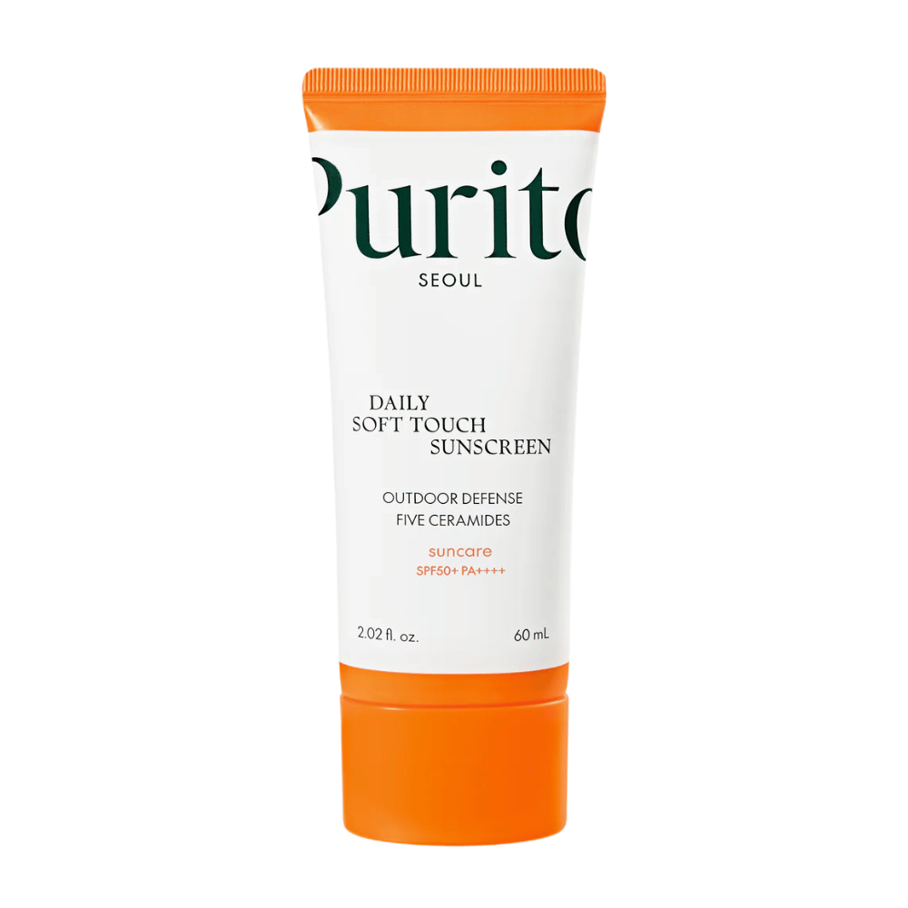 Purito Daily Soft Touch Sunscreen είναι ένα αντηλιακό με SPF50+ PA++++ που παρέχει αποτελεσματική προστασία από τις ακτίνες UVA και UVB. Η μεταξένια φόρμουλά του απορροφάται γρήγορα χωρίς να αφήνει λευκά υπολείμματα και είναι κατάλληλο για όλους τους τύπους δέρματος, ακόμη και για ευαίσθητο δέρμα. Εμπλουτισμένο με πέντε διαφορετικά κεραμίδια, ενισχύει τον δερματικό φραγμό και διατηρεί το δέρμα ενυδατωμένο όλη την ημέρα. Ιδανικό για καθημερινή χρήση – ελαφρύ, προστατευτικό και περιποιητικό.