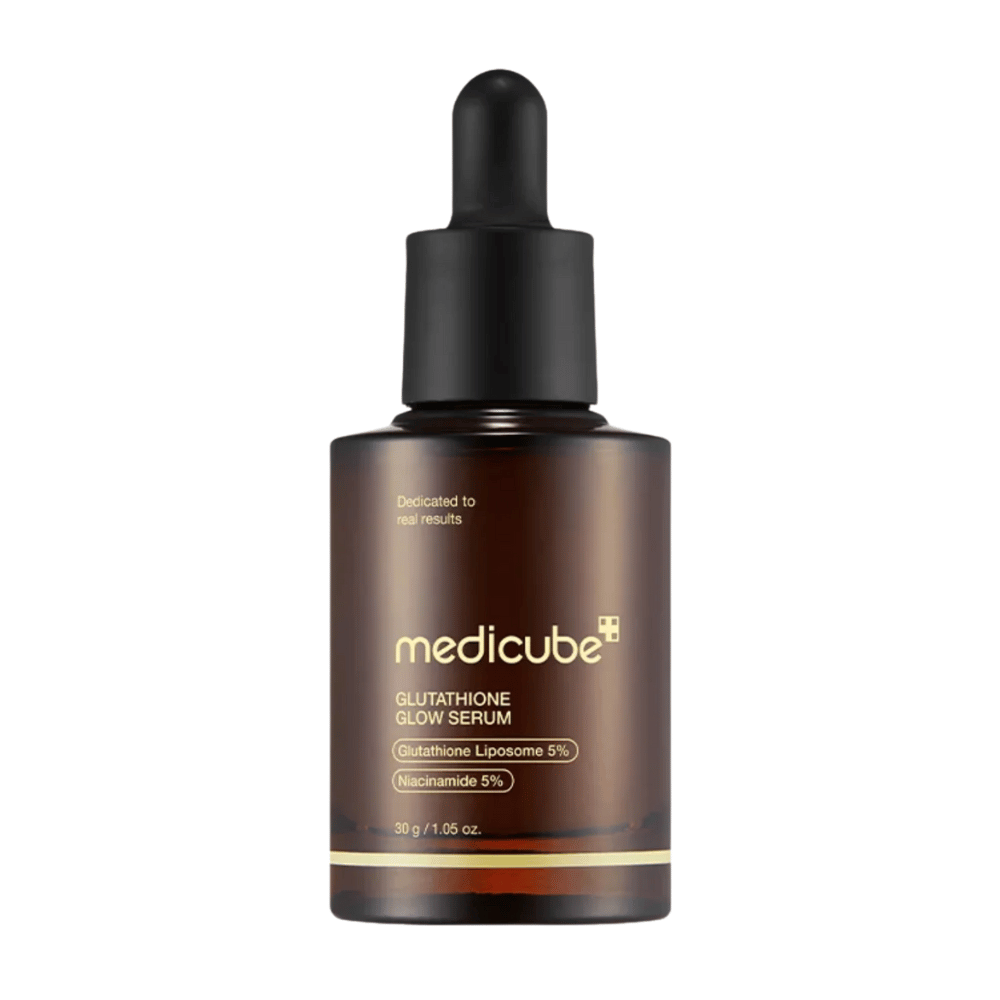 Medicube Glutathione Glow Serum – Ένας ορός λάμψης με 5% γλουταθειόνη-λιπόσωμα και 5% νιασιναμίδη. Εξισορροπεί τον τόνο του δέρματος, μειώνει τις σκούρες κηλίδες και δίνει στο δέρμα μια λαμπερή λάμψη.