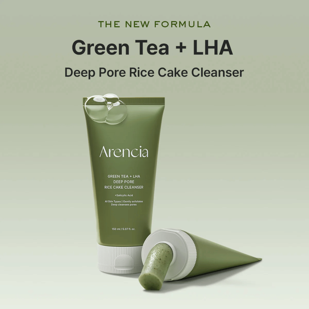Διαφημιστική εικόνα για το Arencia Green Tea + LHA Deep Pore Rice Cake Cleanser που αναδεικνύει τη νέα σύνθεση με πράσινο τσάι και LHA για βαθύ καθαρισμό των πόρων.