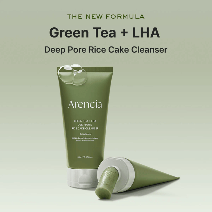 Διαφημιστική εικόνα για το Arencia Green Tea + LHA Deep Pore Rice Cake Cleanser που αναδεικνύει τη νέα σύνθεση με πράσινο τσάι και LHA για βαθύ καθαρισμό των πόρων.