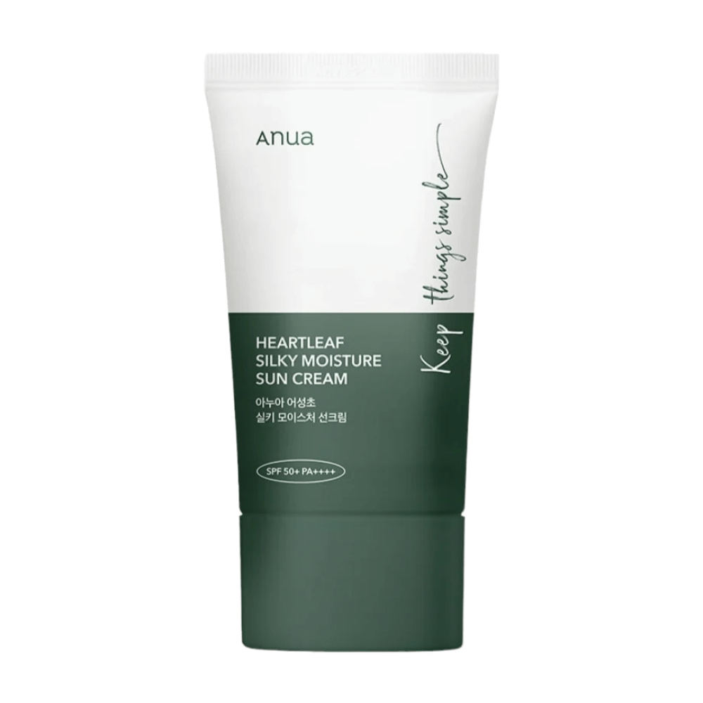 Ένα σωληνάριο με "Heartleaf Silky Moisture Sun Cream" από Anua, SPF 50+ PA++++.