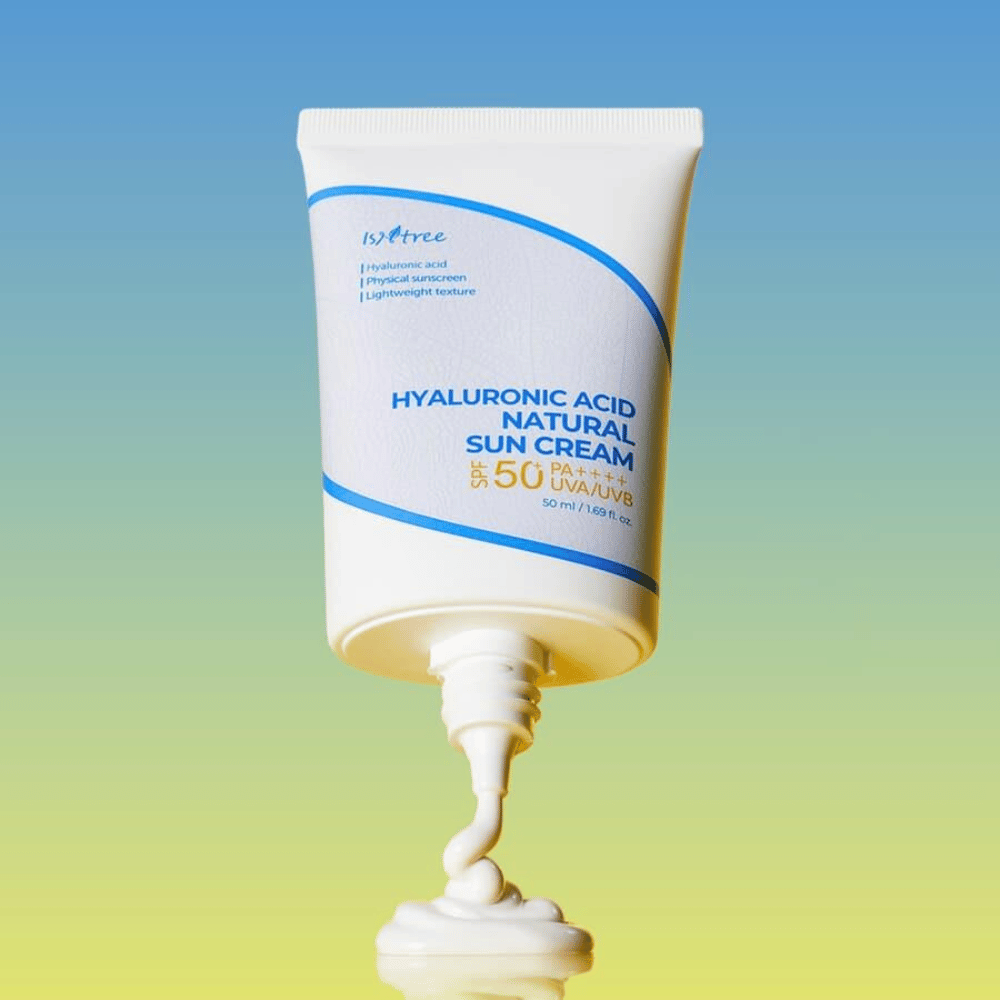 Isntree Hyaluronic Acid Natural Sun Cream είναι μια αντηλιακή κρέμα με SPF50+ PA++++ που προσφέρει ισχυρή προστασία από τις ακτίνες UVA και UVB. Περιέχει υαλουρονικό οξύ που ενυδατώνει σε βάθος, ενώ το φυσικό φίλτρο είναι απαλό για το ευαίσθητο δέρμα.