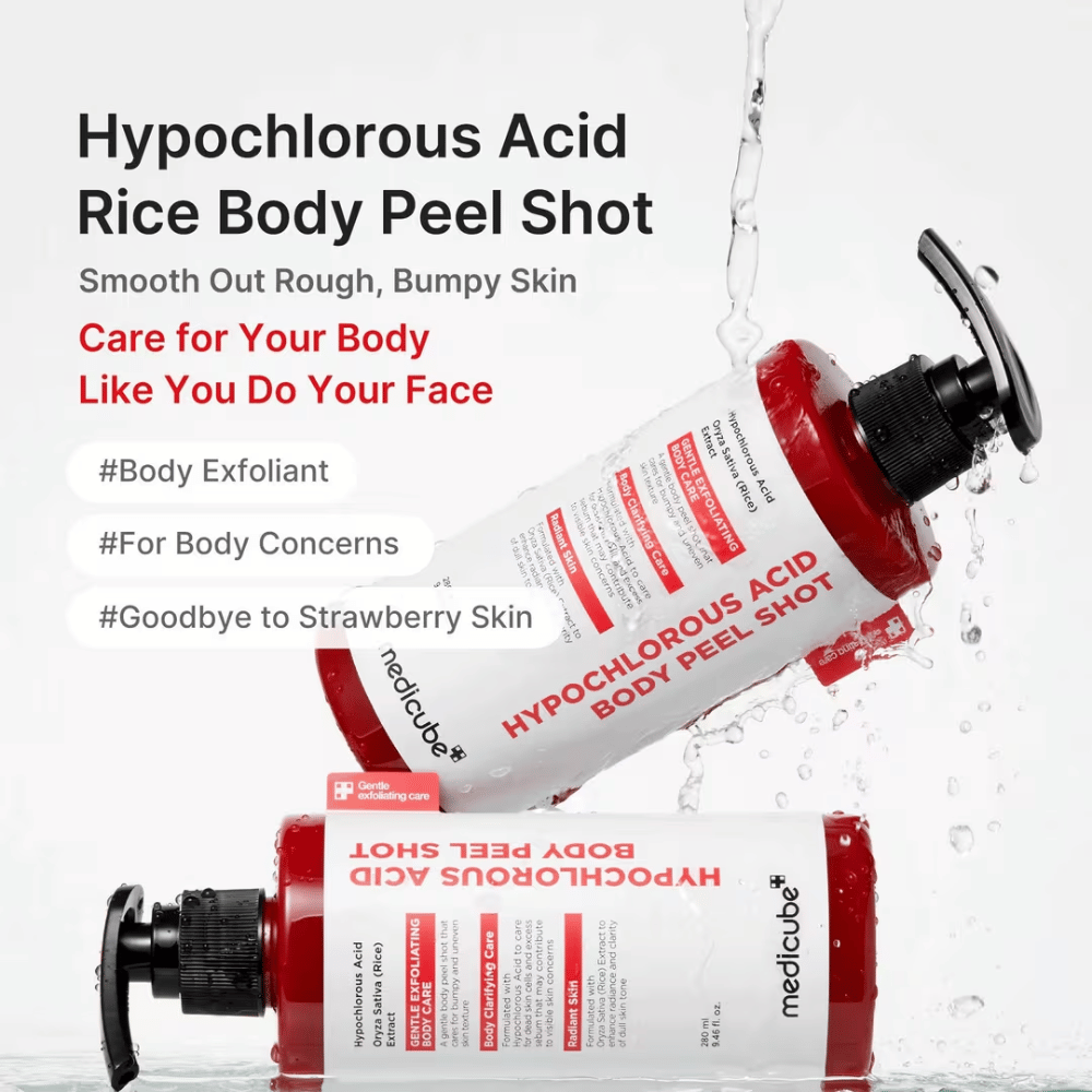 Διαφημιστική εικόνα για το Medicube Hypochlorous Acid Body Peel Shot με εφέ νερού και έμφαση στην απολέπιση σώματος για strawberry skin, ανομοιόμορφη υφή δέρματος και ξηρές περιοχές.