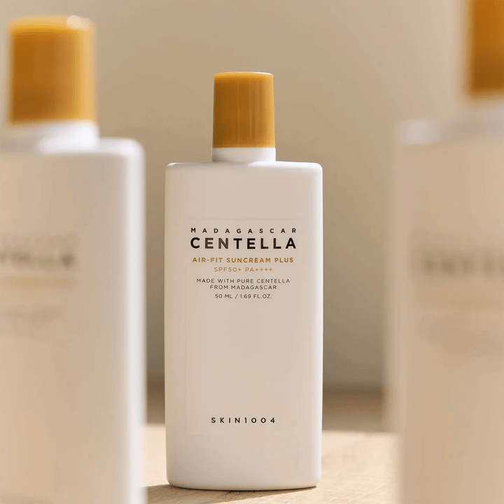 SKIN1004 Madagascar Centella Air-Fit Suncream Plus SPF50+ PA++++ αντηλιακή προστασία με centella asiatica που προστατεύει την επιδερμίδα από τις ακτίνες UV και καταπραΰνει το ευαίσθητο δέρμα