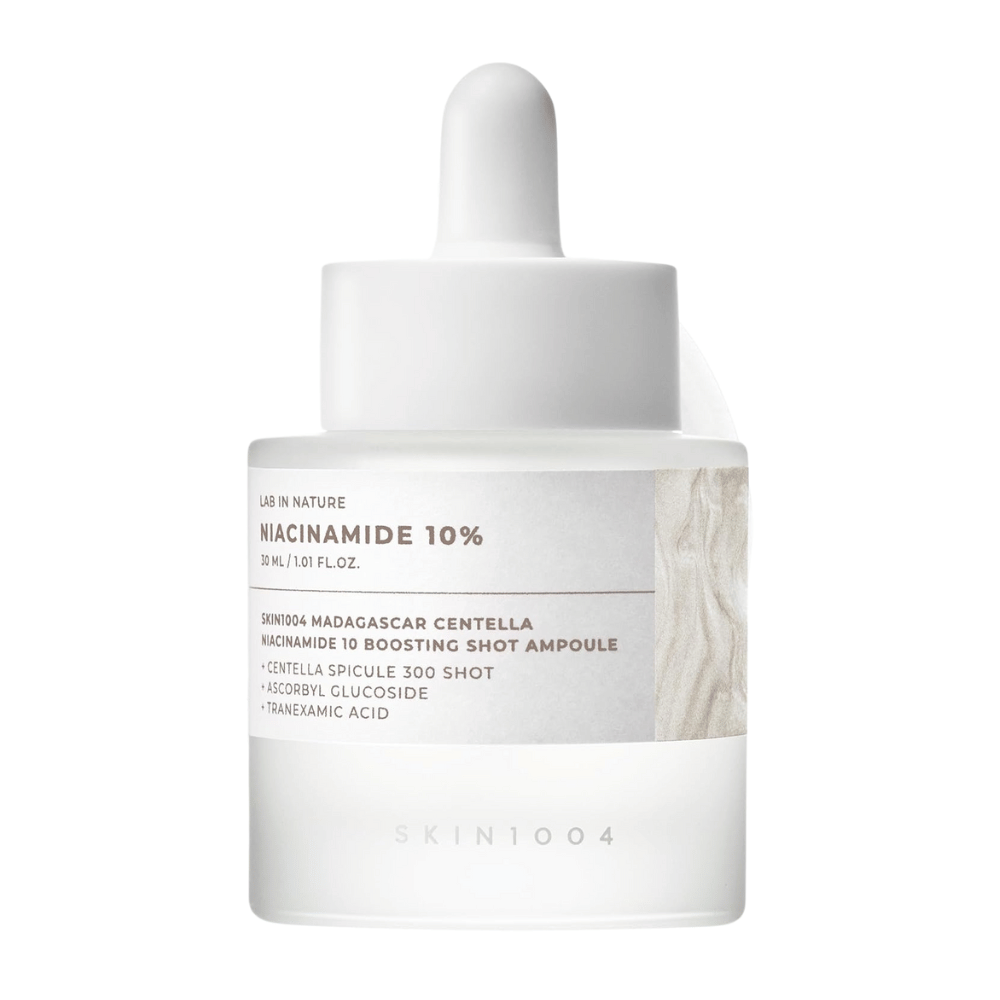 SKIN1004 Madagascar Centella Niacinamide 10 Boosting Shot Ampoule σε λευκό φόντο – υψηλής συγκέντρωσης νιασιναμίδη-ορός για πιο καθαρό δέρμα, λάμψη και ισορροπημένη παραγωγή σμήγματος.
