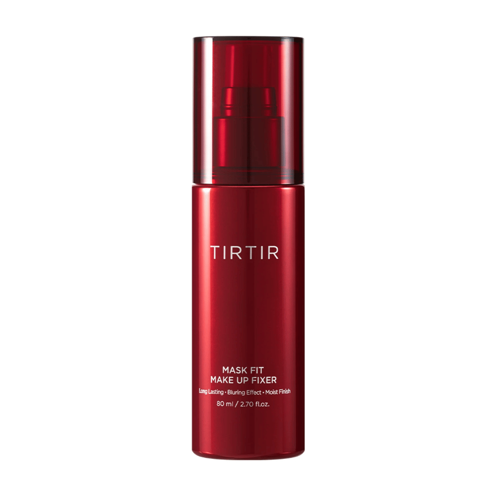 Ένα κόκκινο μπουκάλι TIRTIR Mask Fit Make Up Fixer σε λευκό φόντο, σχεδιασμένο για μακροχρόνια σταθεροποίηση μακιγιάζ με θολό αποτέλεσμα και υγρή υφή.