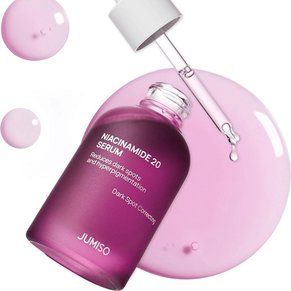 Κοντινό πλάνο σε Jumiso Niacinamide 20 Serum – ανοιχτό ροζ υφή που φωτίζει αποτελεσματικά τον τόνο του δέρματος και μειώνει την υπερμελάγχρωση.