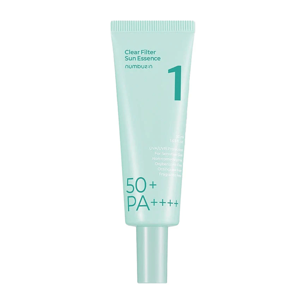Ένας ανοιχτό μπλε σωλήνας με No.1 Clear Filter Sun Essence SPF 50+ PA++++. Είναι σχεδιασμένος για ευαίσθητο δέρμα και προσφέρει υψηλή προστασία από τις ακτίνες UVA και UVB. Το προϊόν δεν περιέχει κομηδογόνες ουσίες, οξυβενζόνη, οκτινοξάτη και άρωμα. Ο σωλήνας περιέχει 50 ml.