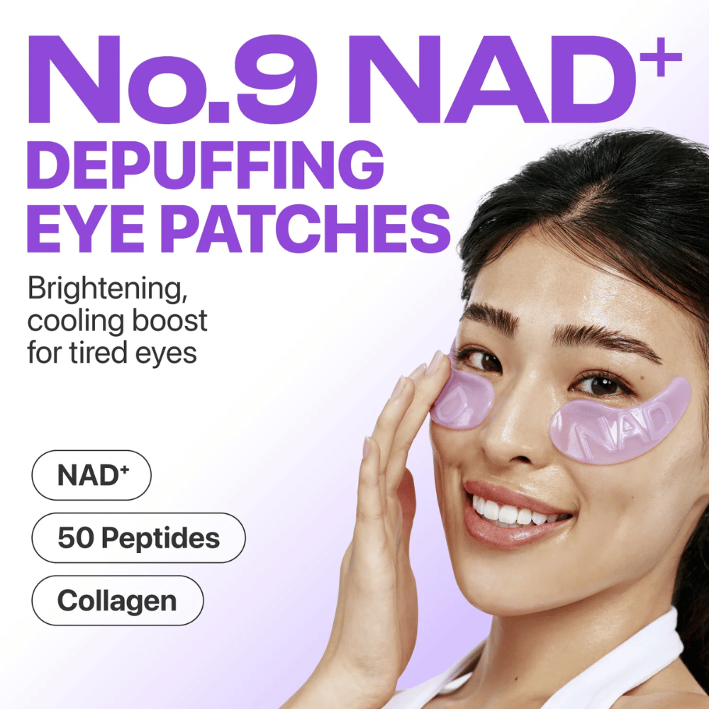 Γυναίκα με numbuzen No.9 NAD+ Collagen Eye Patches κάτω από τα μάτια – δροσιστική και συσφικτική επίδραση για κουρασμένα μάτια.
