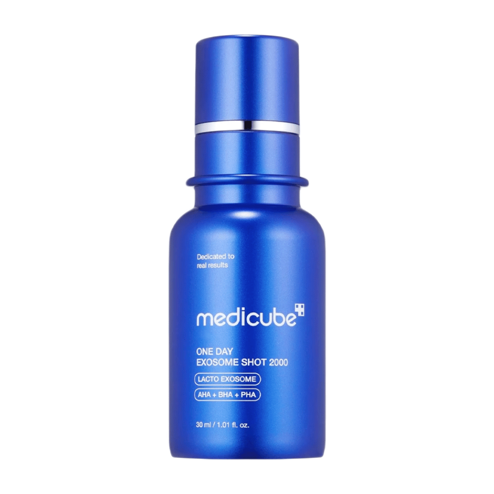 Με Medicube One Day Exosome Shot Pore Ampoule 2000 λαμβάνετε μια αποτελεσματική λύση για τη μείωση των πόρων και την ανανέωση του δέρματος. Εμπλουτισμένο με Lacto Exosome και AHA, BHA και PHA, απολεπίζει απαλά ενώ βελτιώνει τη δομή του δέρματος και ενυδατώνει σε βάθος.