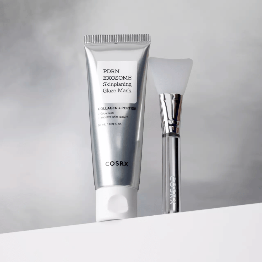 COSRX PDRN EXOSOME Skinplaning Glaze Mask με πινέλο για εύκολη εφαρμογή και αποτέλεσμα που χαρίζει λάμψη και λεία επιδερμίδα.