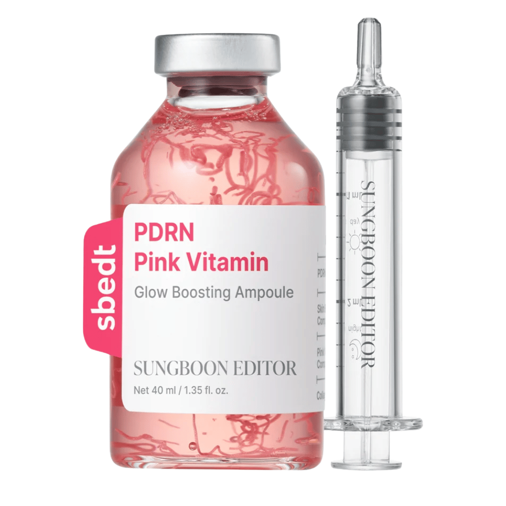 8. SUNGBOON EDITOR PDRN Pink Vitamin Glow Boosting Ampoule 40 ml – ροζ γυάλινο μπουκάλι με συνοδευτικό διαφανές απλικατέρ σε λευκό φόντο