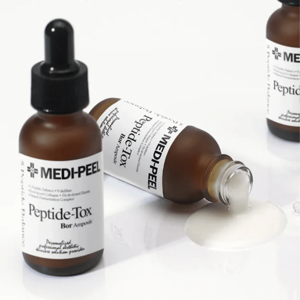 MEDI-PEEL Peptide-Tox Bor Ampoule με ορατή υφή ορού – αντιγηραντικός ορός με σύμπλεγμα πεπτιδίων που προσφέρει αυξημένη ελαστικότητα, γεμάτο δέρμα και πιο ομοιόμορφη υφή δέρματος.