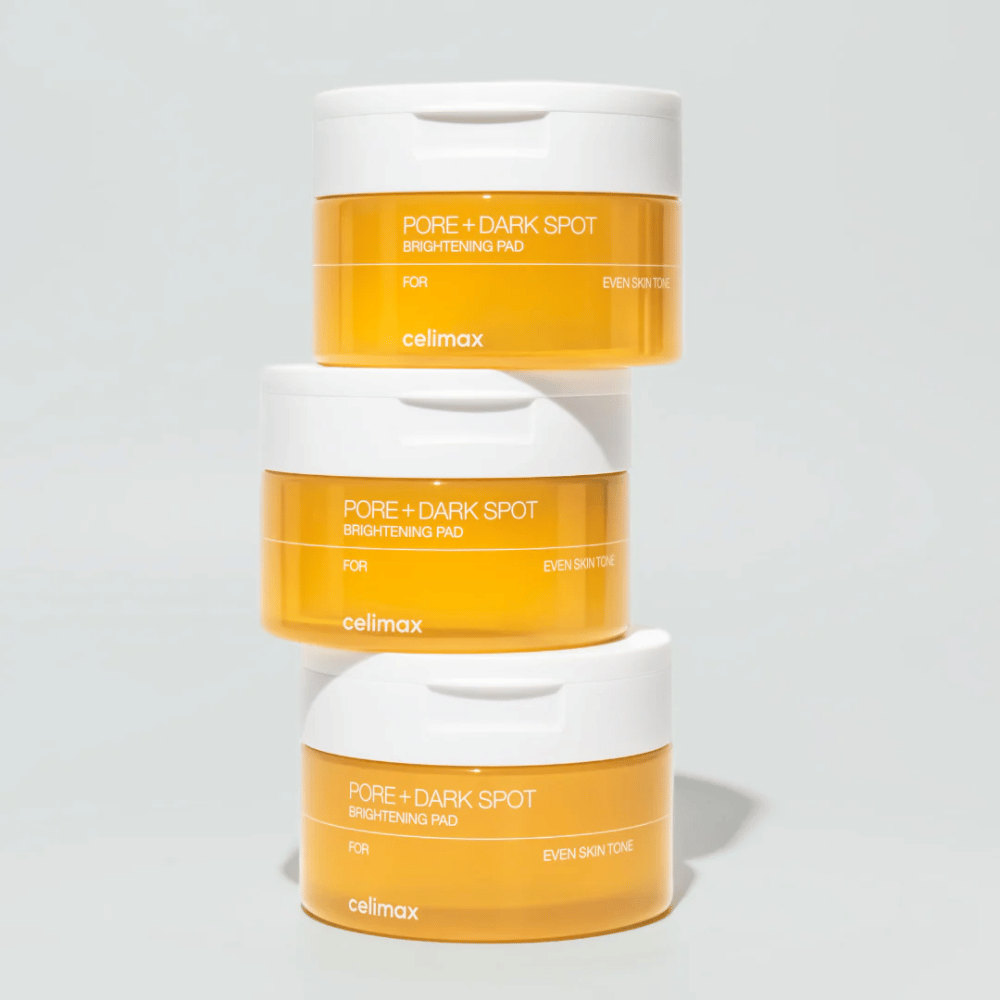 Τρία βαζάκια Celimax Pore + Dark Spot Brightening Pad – φωτεινά απολεπιστικά pads για πιο ομοιόμορφο δέρμα και πιο καθαρή λάμψη.