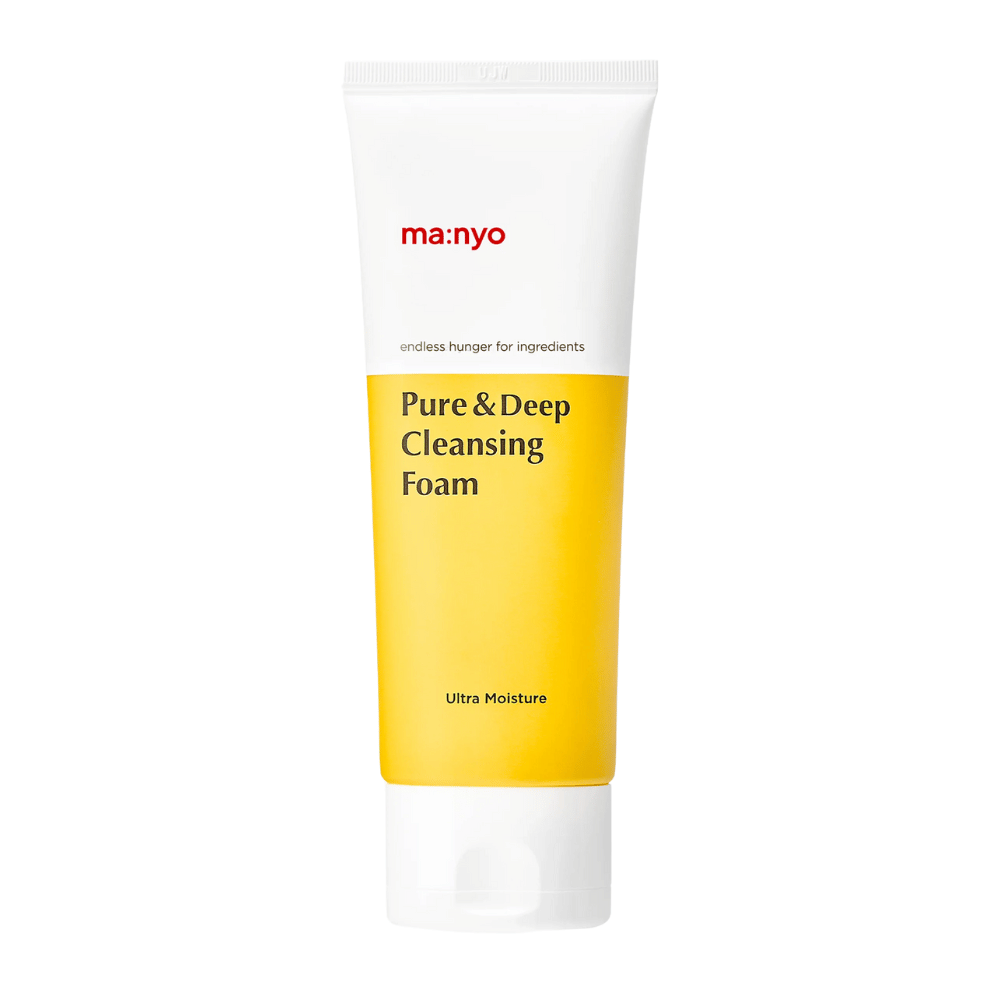 Κοντινό πλάνο στο Ma:nyo Pure & Deep Cleansing Foam – φόρμουλα υπερενυδάτωσης που καθαρίζει απαλά και ενυδατώνει σε βάθος το δέρμα.
