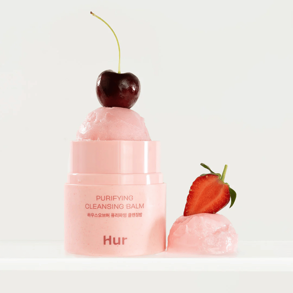 Ανοιχτό Πώς Purifying Cleansing Balm με υφή σαν σορμπέ διακοσμημένο με κεράσια και φράουλες. Εμπνευσμένο από φρούτα cleansing balm με μαλακτικές και καθαριστικές ιδιότητες.