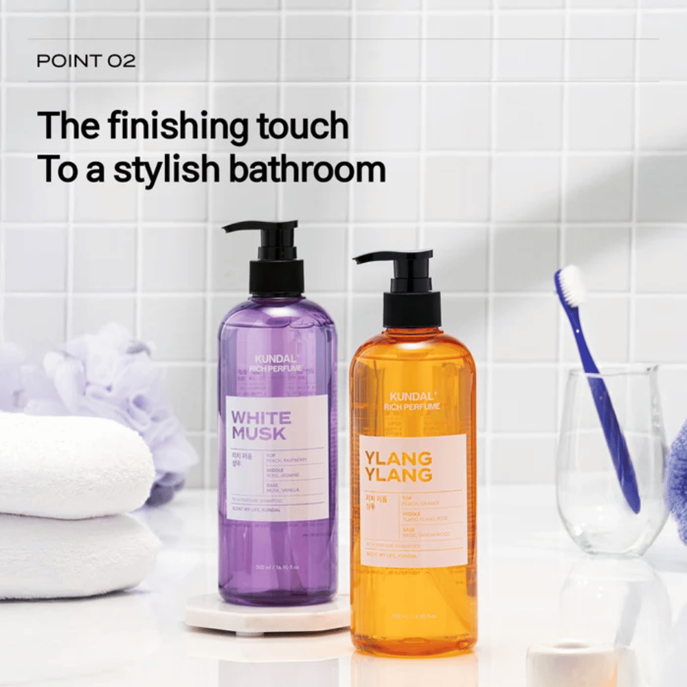 5. KUNDAL Rich Perfume Shampoo White Musk & Ylang Ylang – δύο αρωματισμένα σαμπουάν σε κομψό περιβάλλον μπάνιου
