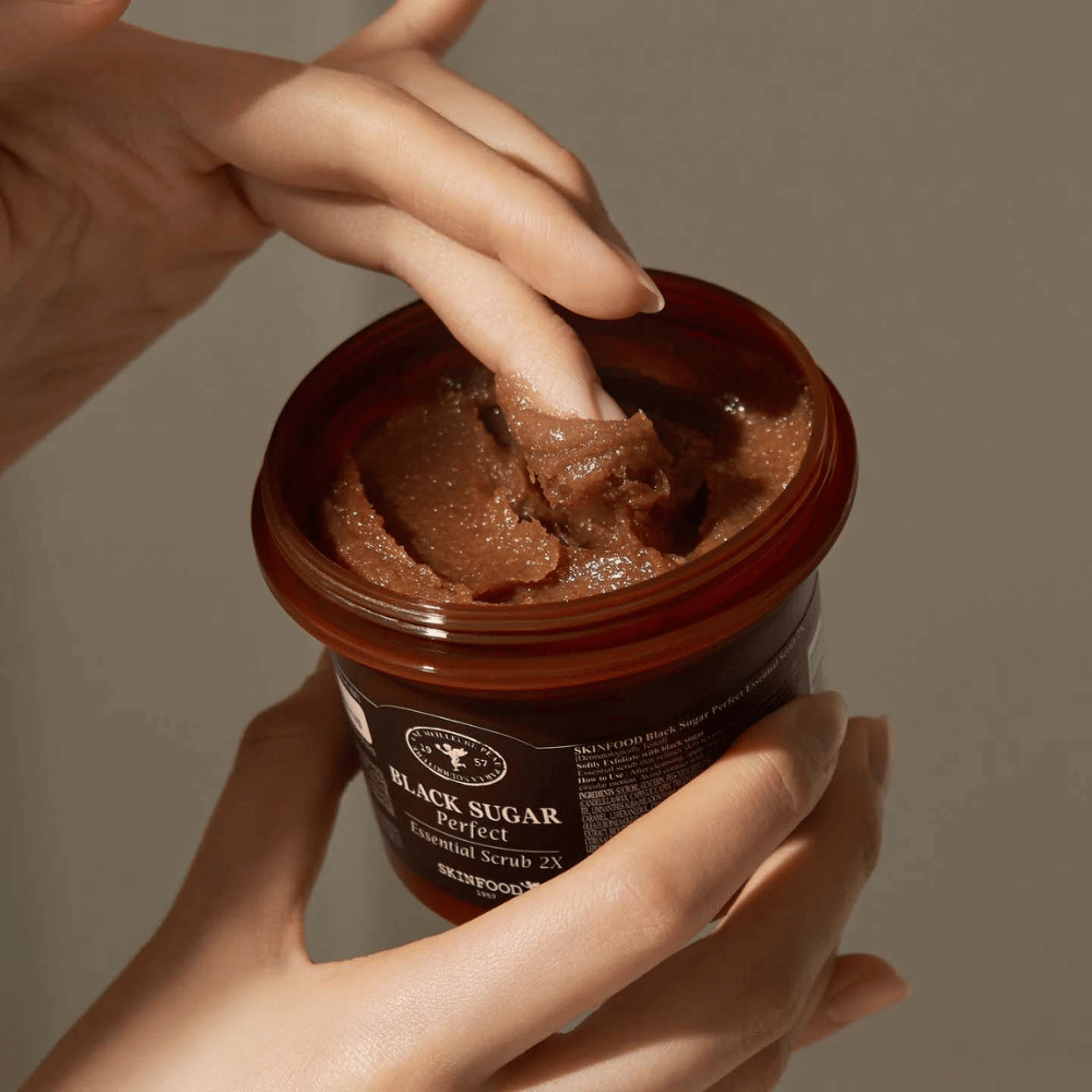 Λέξεις-κλειδιά: SKINFOOD Black Sugar Perfect Essential Scrub 2X 210g
