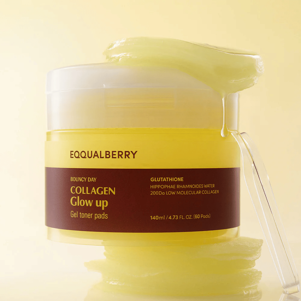Bouncy Day Collagen Glow up Gel Toner Pads που περιέχει χαμηλού μοριακού βάρους κολλαγόνο και γλουταθειόνη για να δώσει στο δέρμα μια υγιή λάμψη και ενυδάτωση.