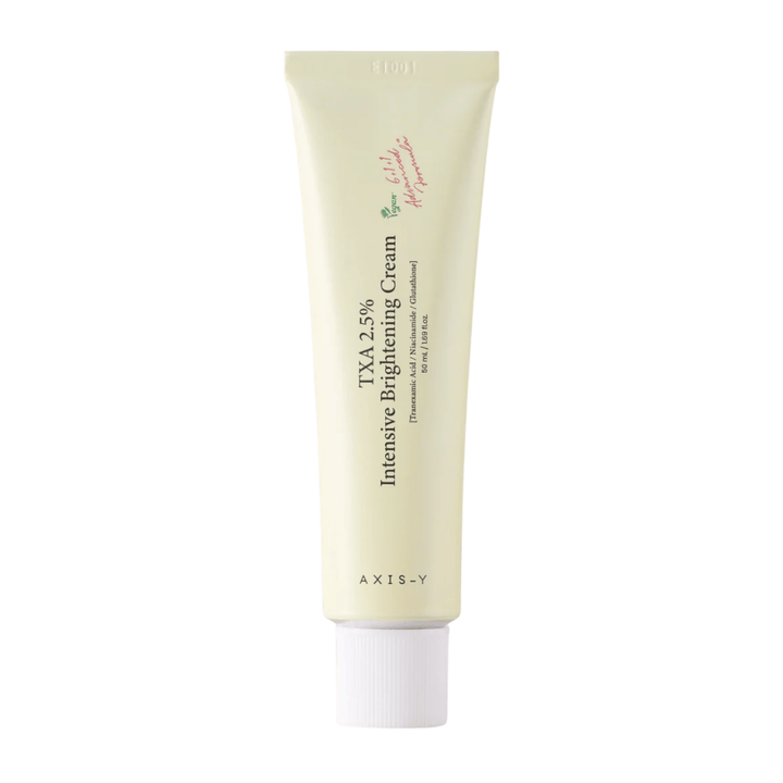 Καθαρή εικόνα προϊόντος του/της AXIS - Y TXA 2.5% Intensive Brightening Cream σε κατακόρυφη μορφή με έμφαση στον κομψό σχεδιασμό και την έννοια του brightening.