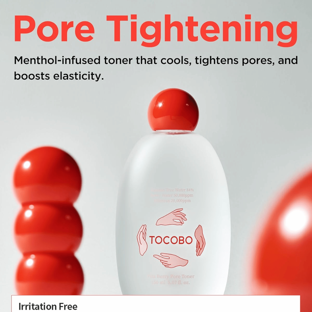 Διαφημιστική εικόνα για το TOCOBO Vita Berry Pore Toner που περιγράφει τη δροσιστική επίδραση του τόνερ, τις συσφιγκτικές ιδιότητες για τους πόρους και τη βελτιωμένη ελαστικότητα της επιδερμίδας με φόρμουλα εμπλουτισμένη με μενθόλη.