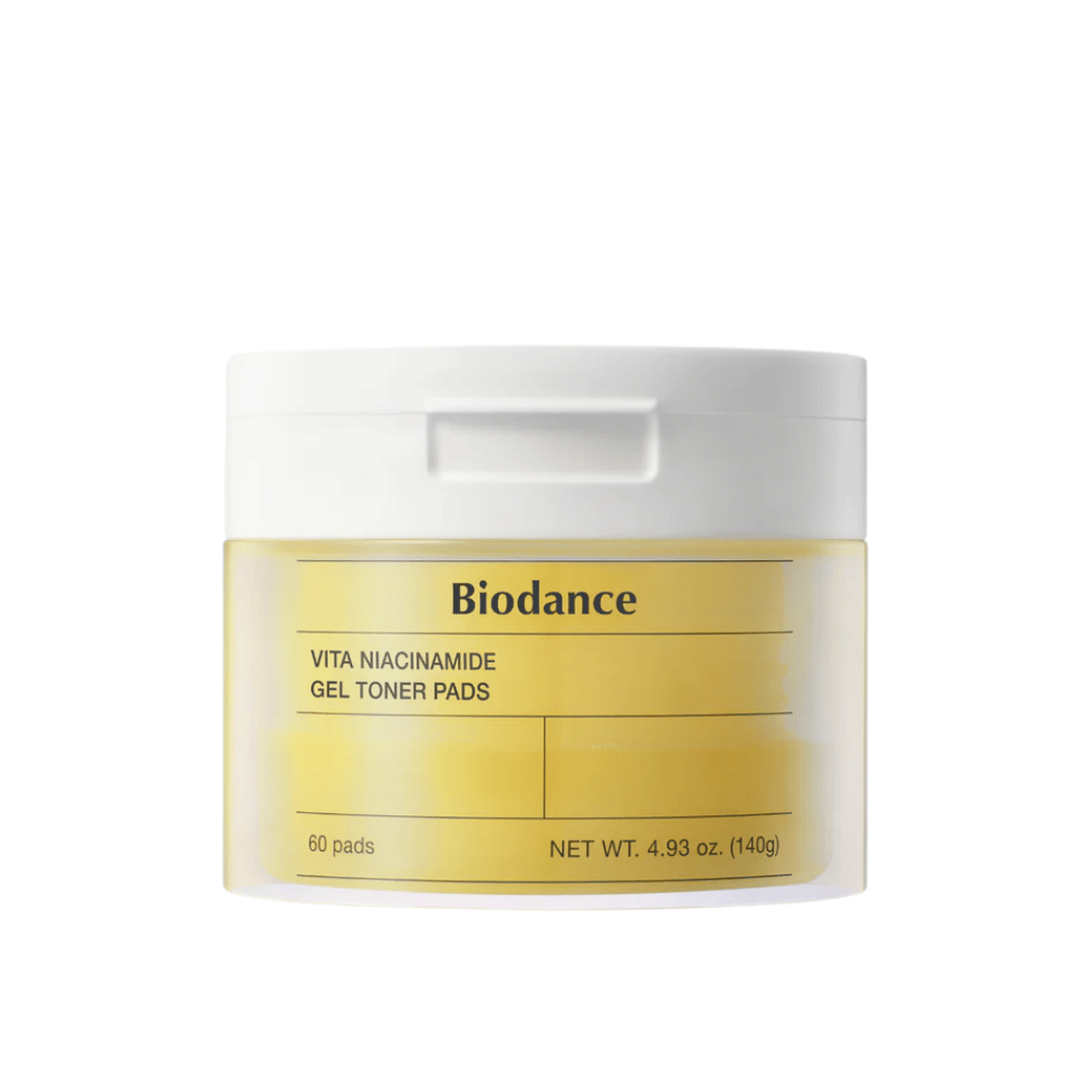 Biodance Vita Niacinamide Gel Toner Pads – συσκευασία με 60 επιθέματα σε κίτρινο δοχείο με λευκό καπάκι, σχεδιασμένη για εξομάλυνση του τόνου της επιδερμίδας και λάμψη.