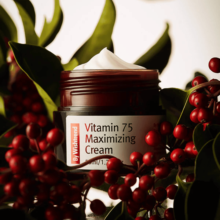 By Wishtrend Vitamin 75 Maximizing Cream με εκχύλισμα ιπποφαούς πλούσιο σε βιταμίνες που χαρίζει λάμψη, ενυδατώνει την επιδερμίδα και βελτιώνει τη φωτεινότητά της.