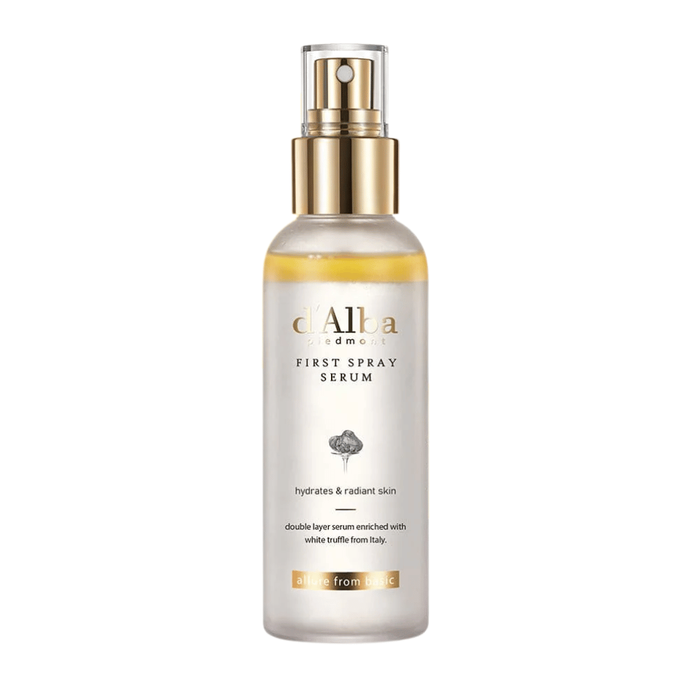d'Alba White Truffle First Spray Serum είναι ένας αποκλειστικός ορός σε σπρέι που ενυδατώνει και προσφέρει λαμπερό δέρμα. Με εκχύλισμα λευκής τρούφας από την Ιταλία και μια διπλής δράσης φόρμουλα, αυτός ο ορός προσφέρει τόσο θρέψη όσο και λάμψη για μια πιο φρέσκια επιδερμίδα.