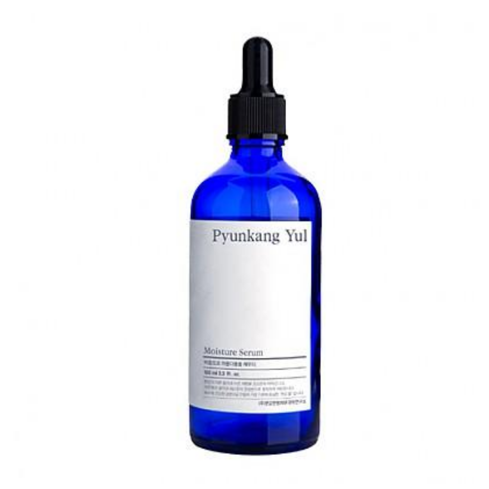 Ένα Pyunkang Yul Moisture Serum 100ml σε λευκό φόντο που εξισορροπεί τα επίπεδα υγρασίας του δέρματος.